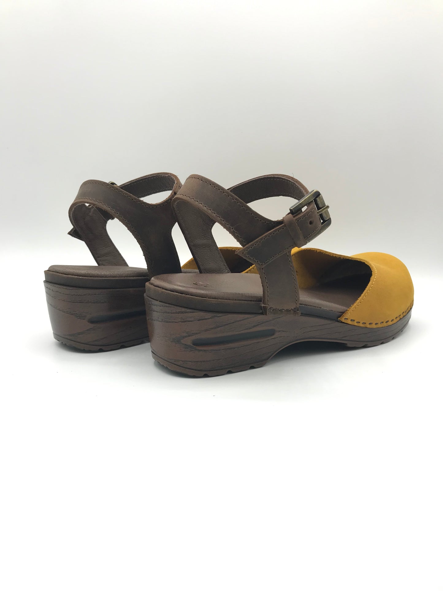 Sandalo zoccolo donna Glove 8762 ocra