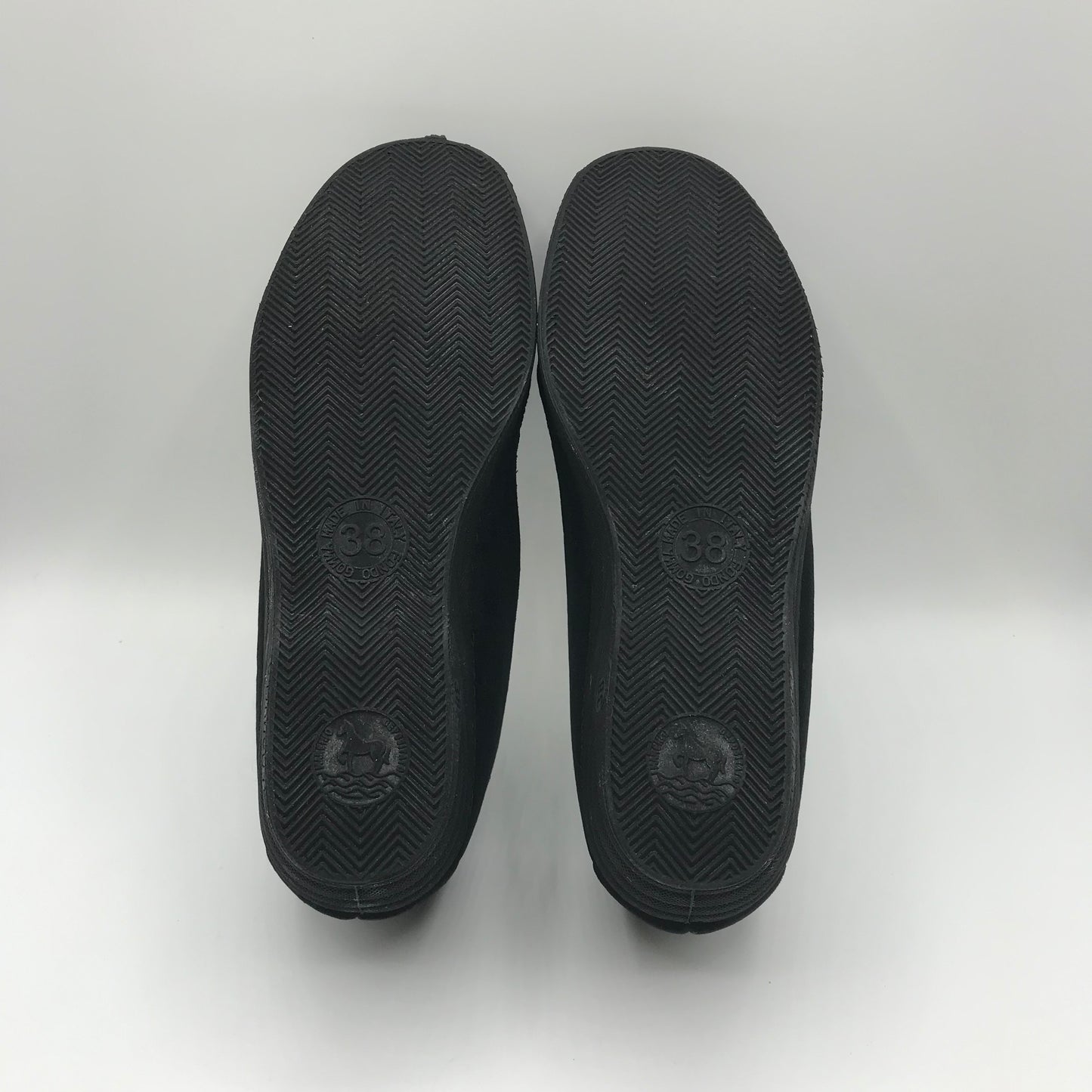 Emanuela | Pantofole in velluto con chiusura a strappo | 536