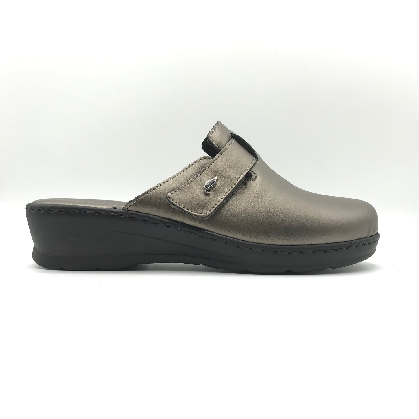 Florance | Ciabatte in vera pelle con chiusura a strappo | C23044