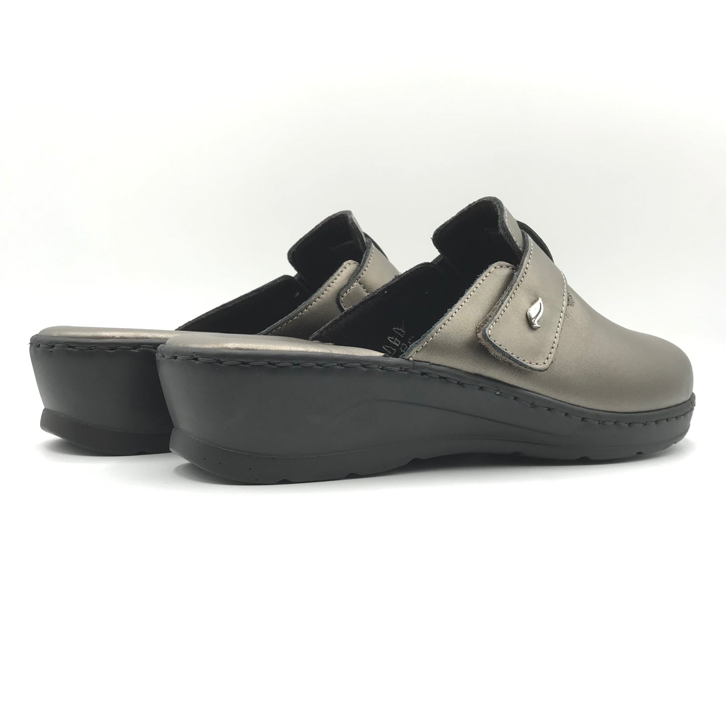 Florance | Ciabatte in vera pelle con chiusura a strappo | C23044