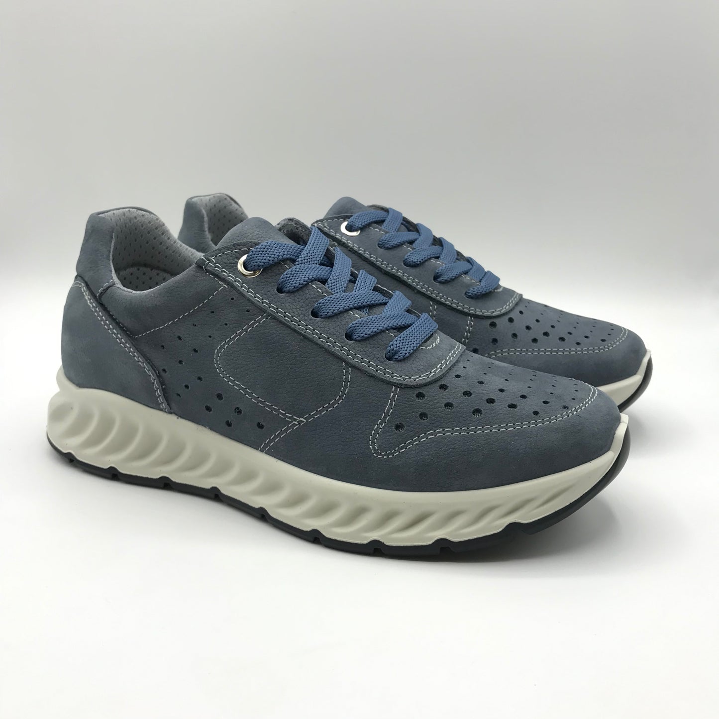 Imac | Sneakers in vera pelle con plantare estraibile | 757010