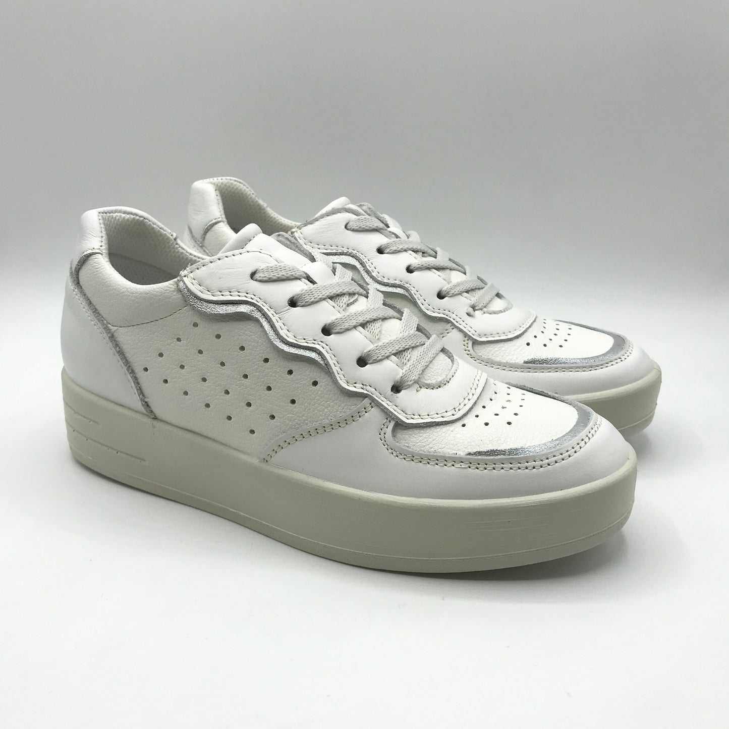 Imac | Sneakers in vera pelle con zeppa interna | 756460