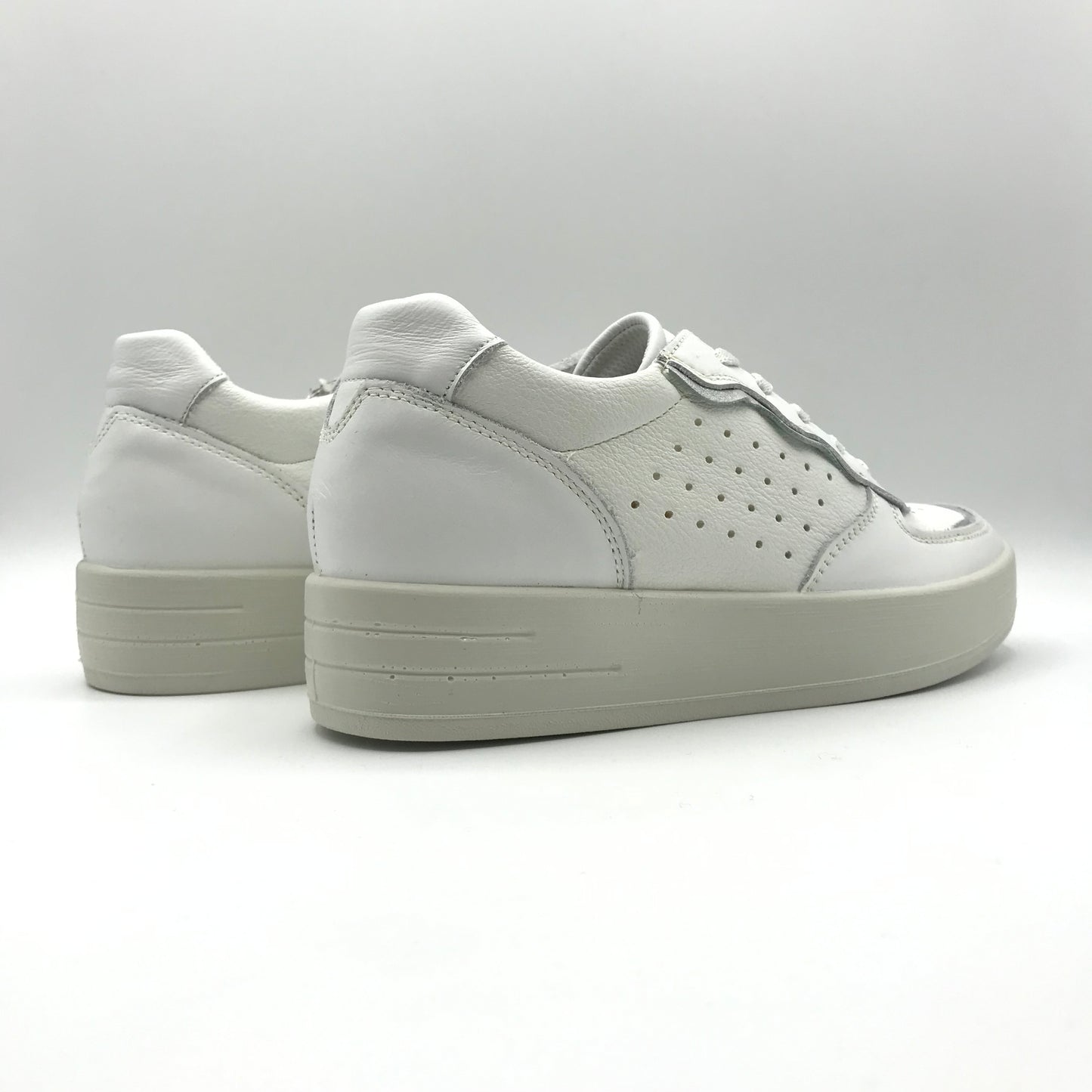 Imac | Sneakers in vera pelle con zeppa interna | 756460