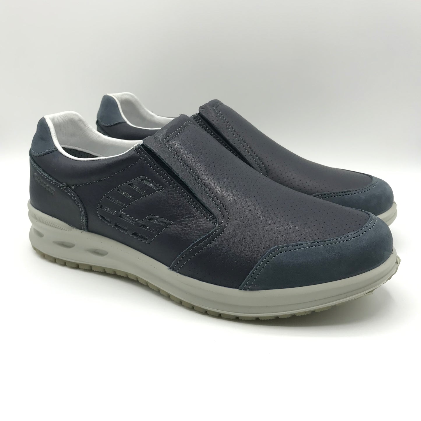 Grisport | Mocassini slip on in vera pelle con elastici | 43003