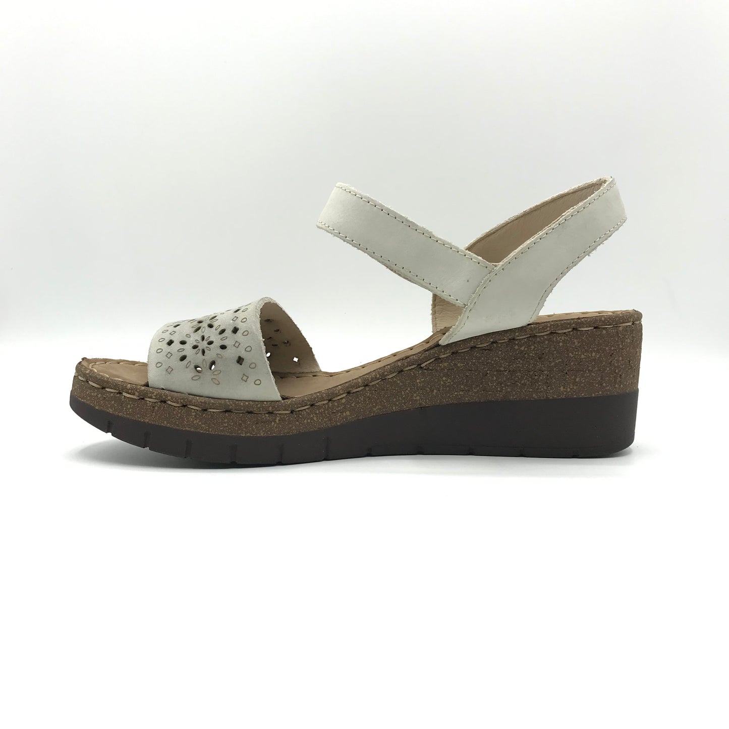 Walk in the city | Sandali in vera pelle con fascia laserata | 47171