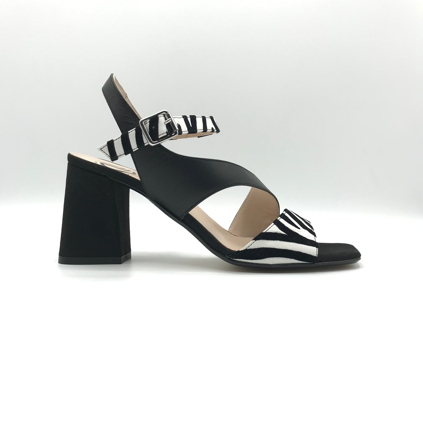 Linea Uno | Sandali artigianali in vera pelle con design a S | F2215