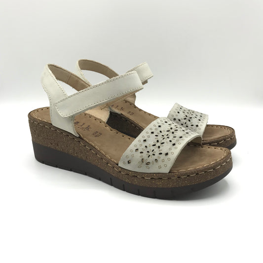 Walk in the city | Sandali in vera pelle con fascia laserata | 47171